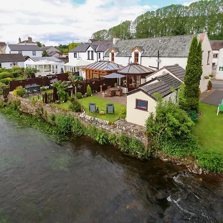 Dom wakacyjny River *